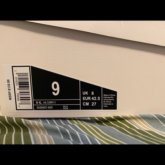 Basketball shoes - Picture 5 of 5